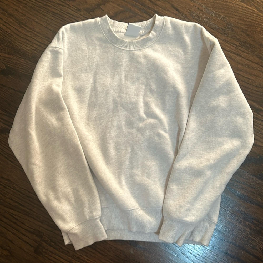 Aritzia perfect-fit grey crewneck